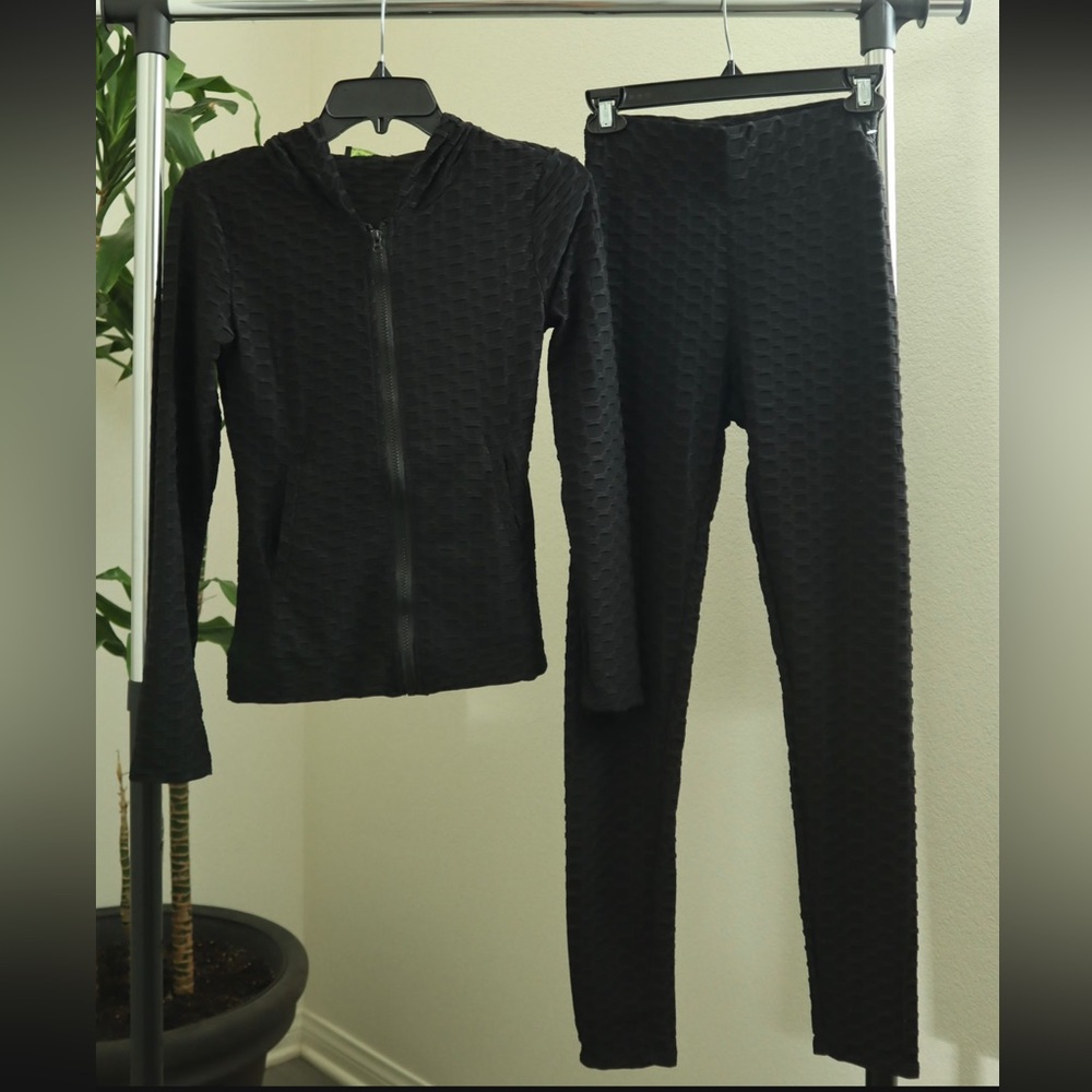 Black set